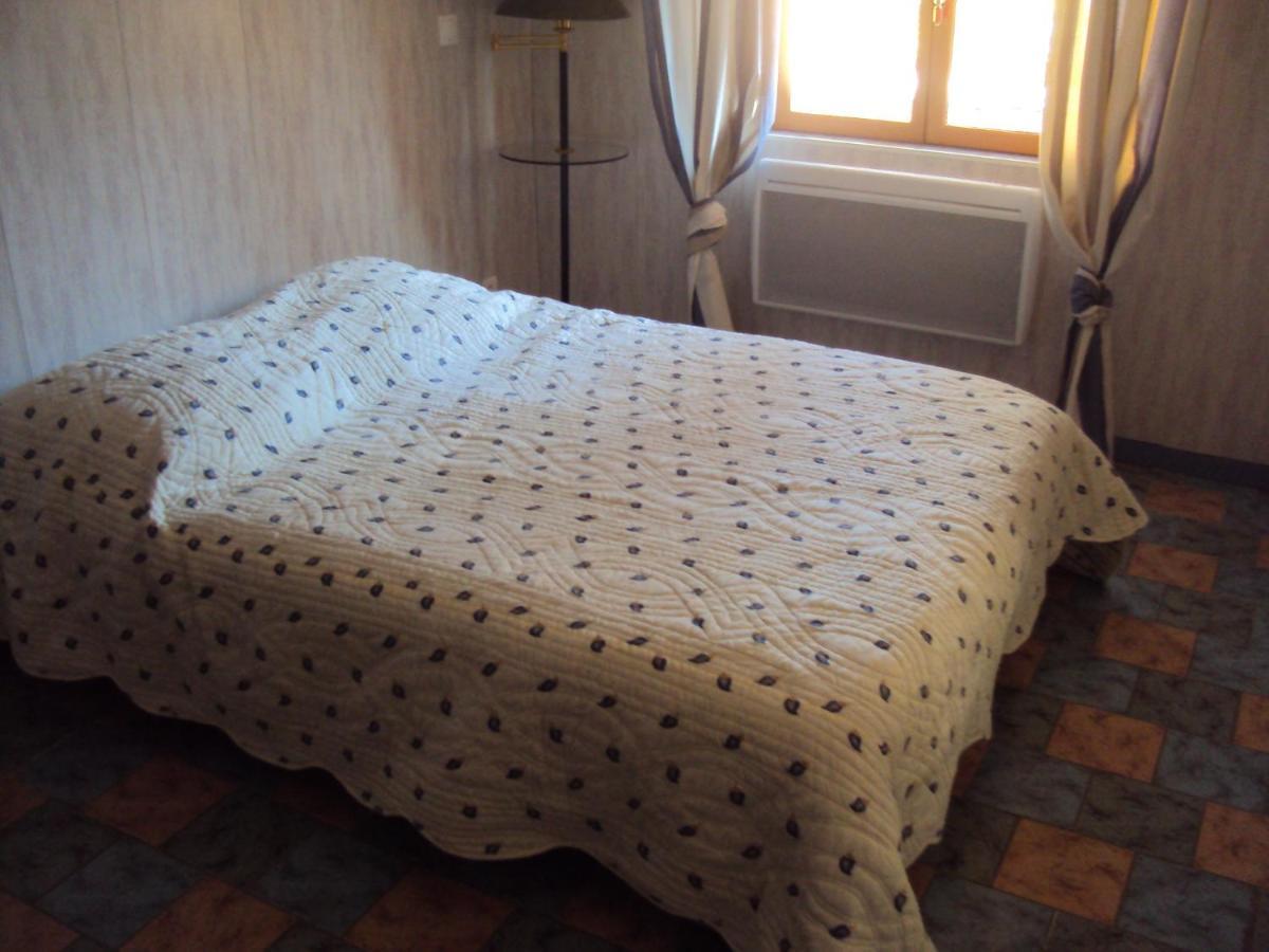 Maison D'Hotes La Douloire بيرنيه لو فونتينز المظهر الخارجي الصورة