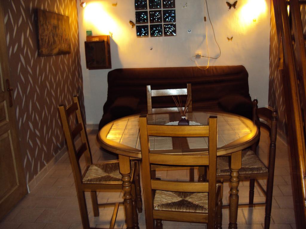 Maison D'Hotes La Douloire بيرنيه لو فونتينز المظهر الخارجي الصورة